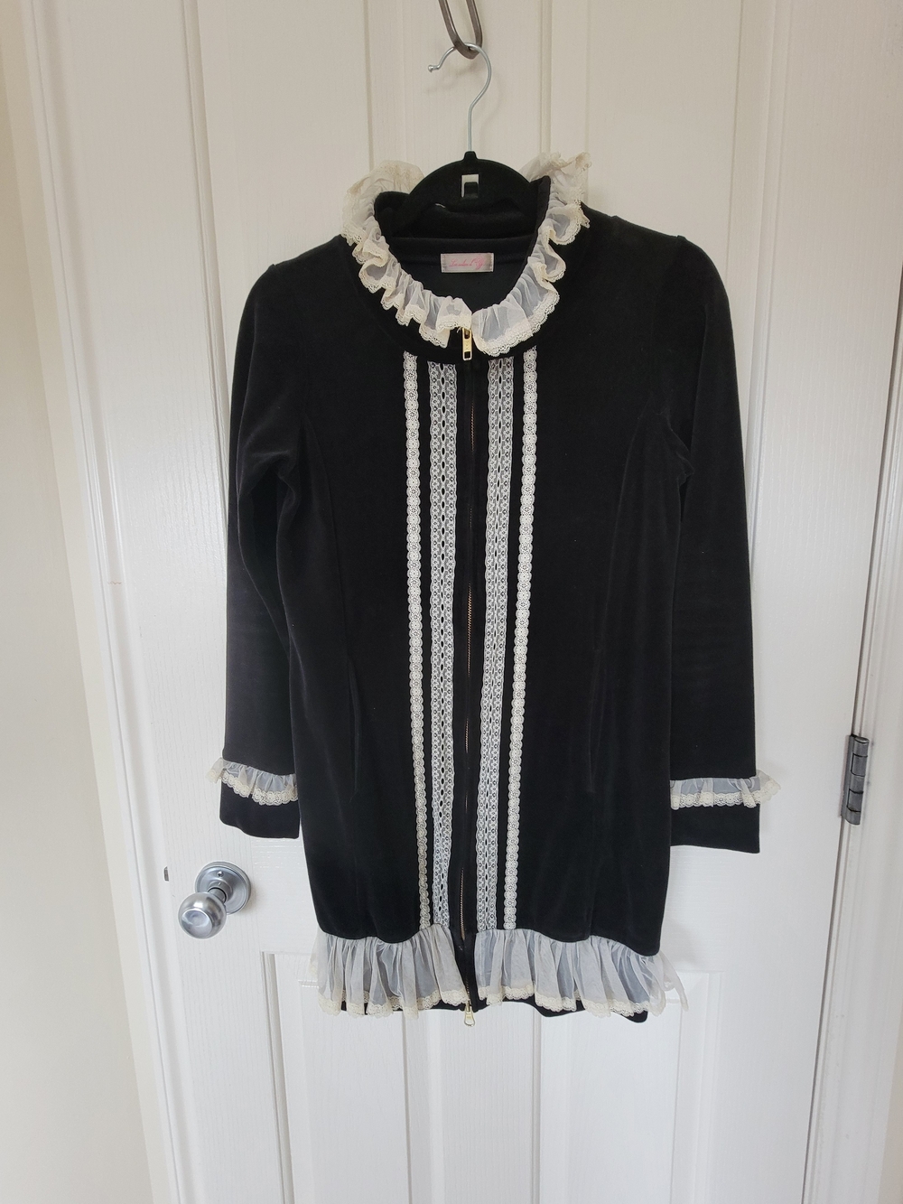 Womens Black Velvet Ruffle-Trim Jacket with Ivory Lace